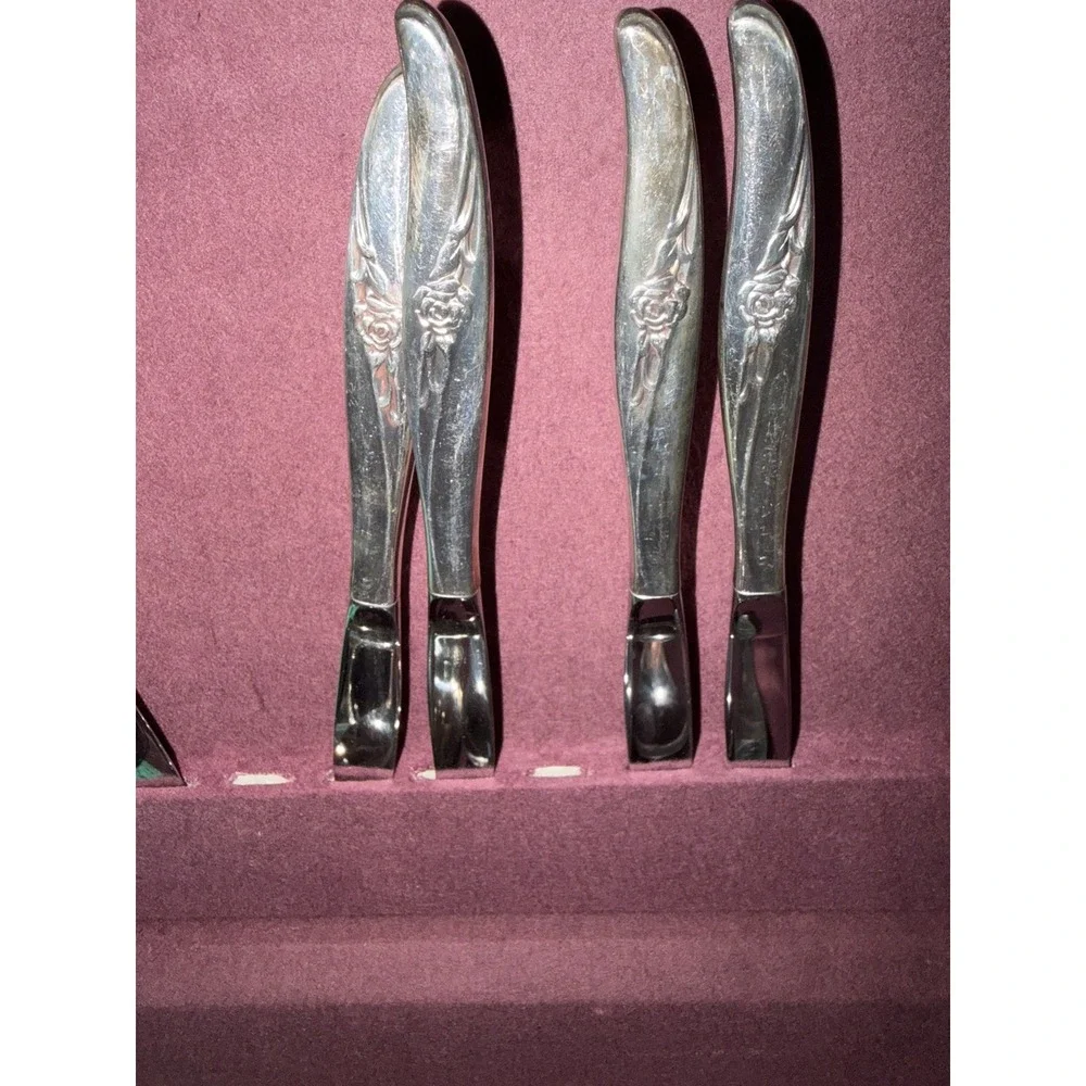 1957 Rogers Bros IS Reinforced Plate EXQUISITE Silverplate 57 pieces